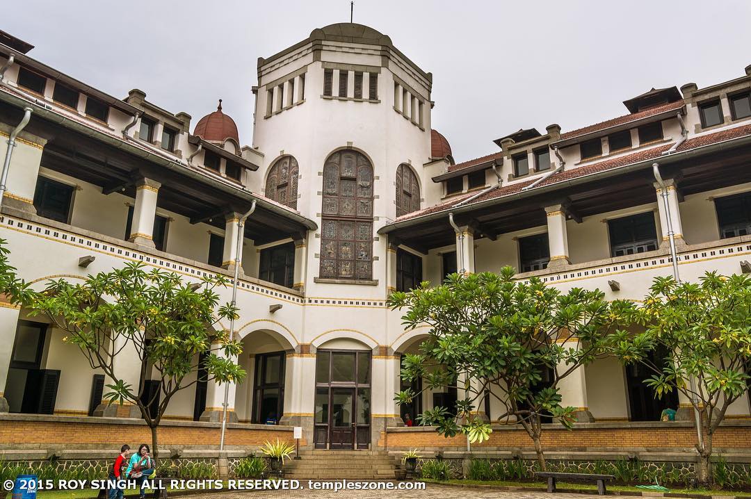 This Lawang Sewu building in Semarang, Indonesia, notorious for being the “The M…