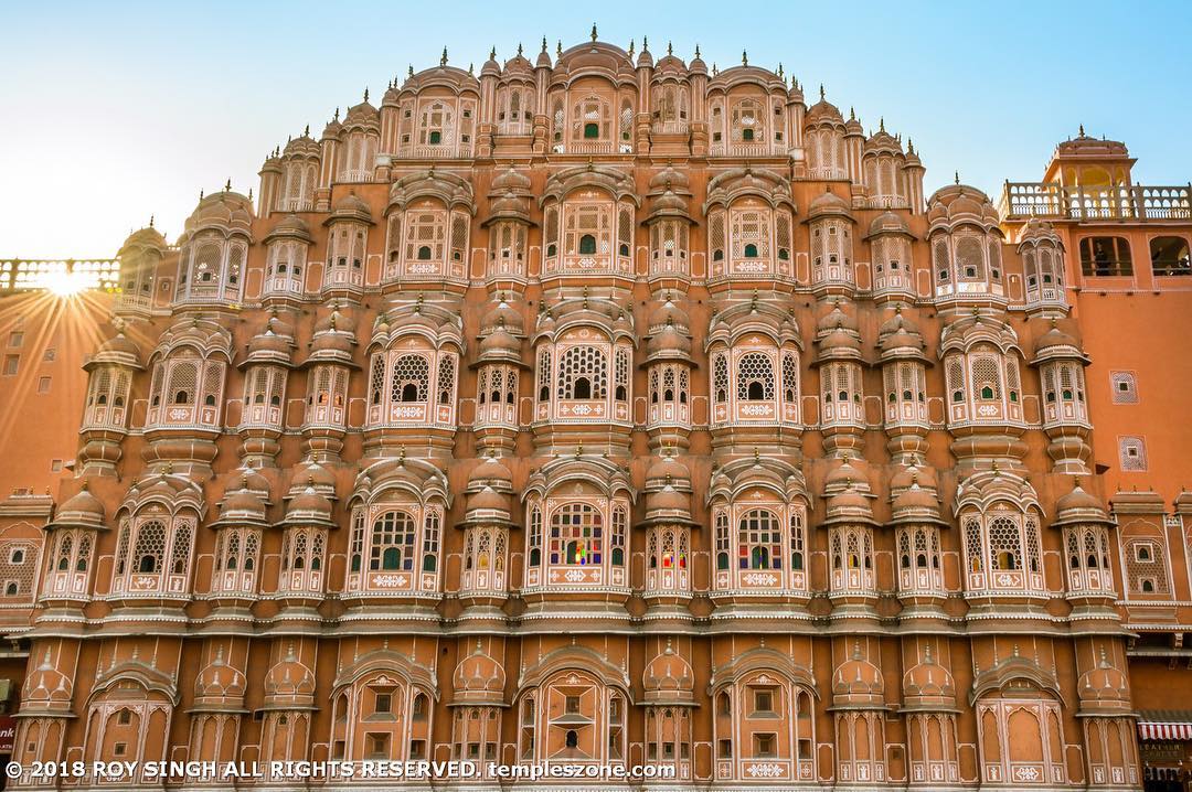 This is Hawa Mahal and many don’t know that this is actually te back side of the…