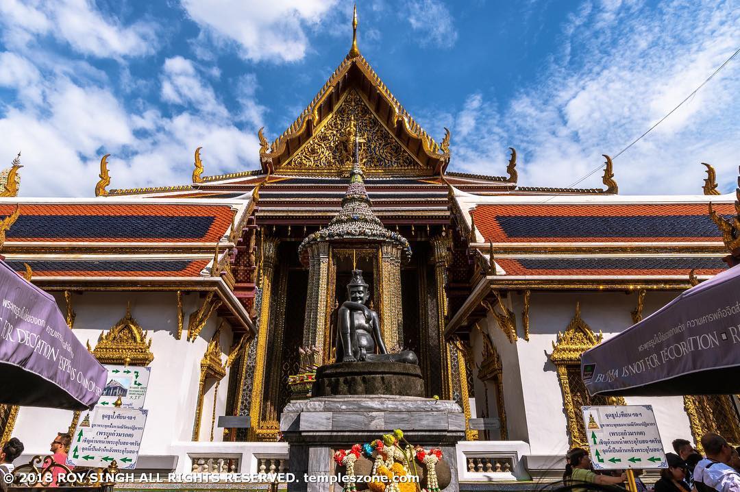 The Bangkok Grand Palace (Phra Borom Maha Ratcha Wang) are a complex of building…