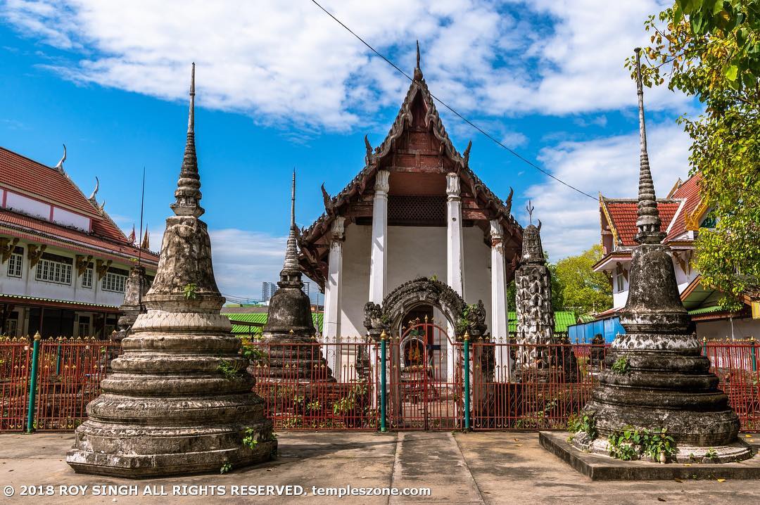 Wat Chong Nonsi in central Bangkok dates back to the late Ayutthaya period and i…