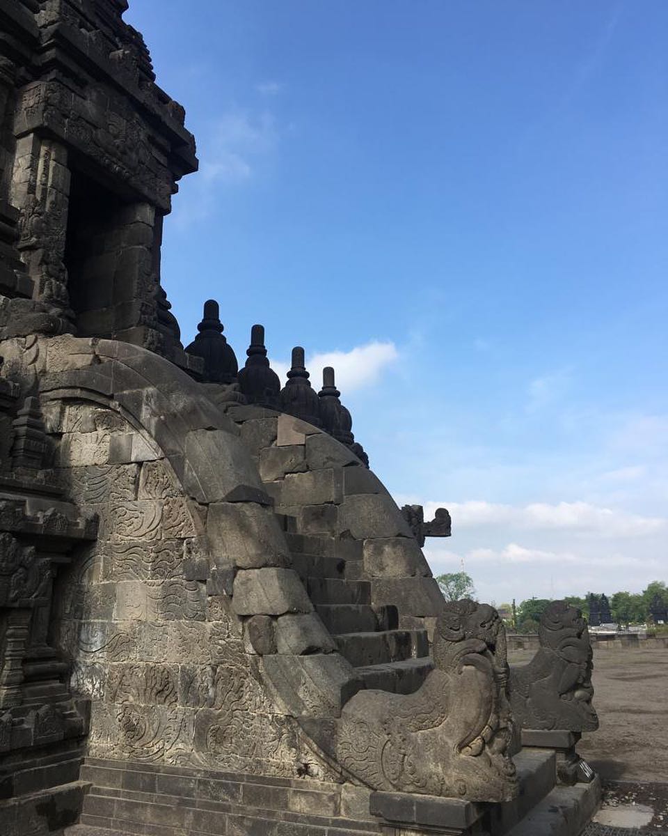 Thank You @tatyanadedkova for contributing this wonderful photo. Prambanan or Ra…