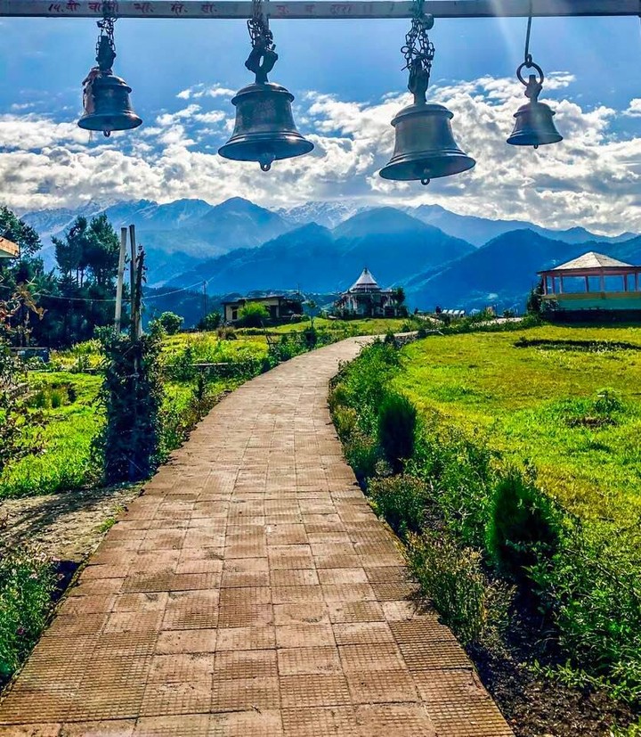 Maa Nanda Devi Temple, #Munsiyari, Pithoragarh District of #Uttarakhand – Himala…