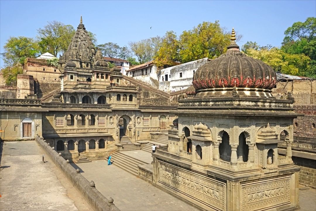 Ahilyabai Holkar Temple at Maheshwar Fort, Madhya Pradesh, BHARAT 

#maheshwarfo…