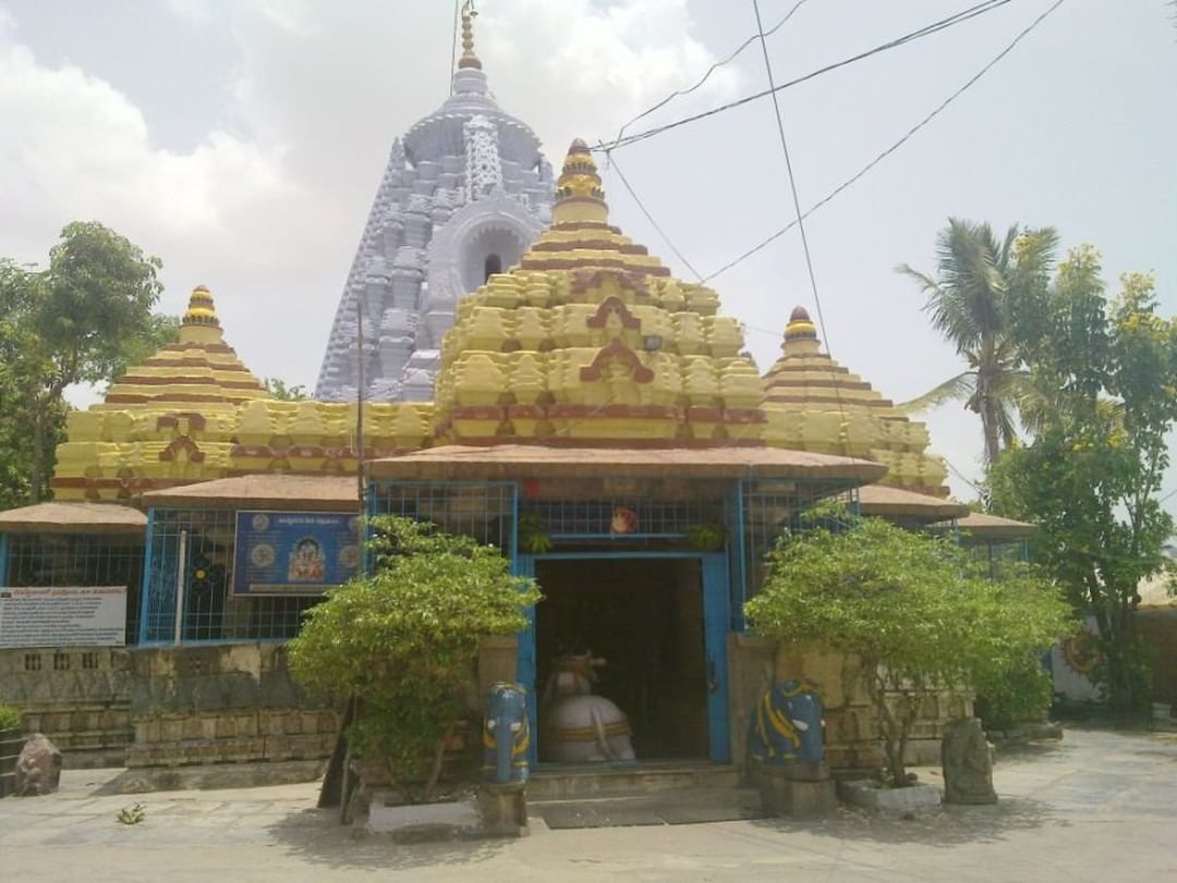 500 year old Kanteshwar (Shiva) Temple Nizamabad, Telangana

It stands as an exa…