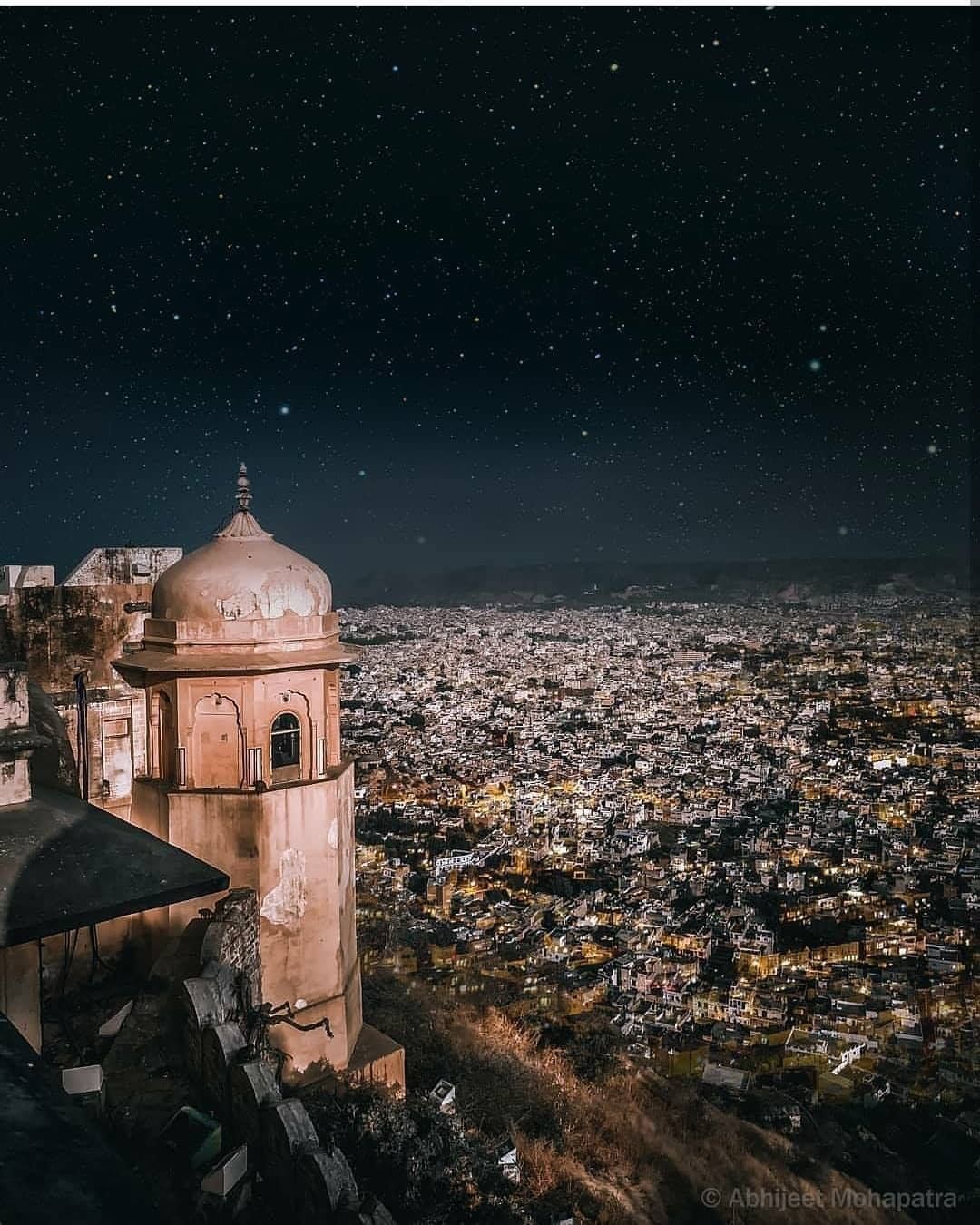 A brilliant piece of Digital Artwork @ Nahargarh Fort, Beautiful Jaipur 

Pictur…