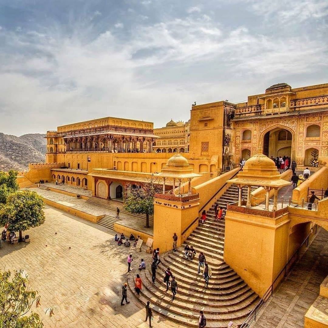 History is pridHistory is pride..make it remain forever @ Amber Fort.  Beautiful…