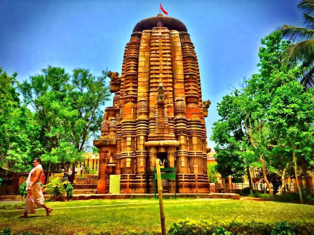 Ancient Nagesvara Temple, Bhubaneswar 

Nagesvara Temple is an abandoned temple …