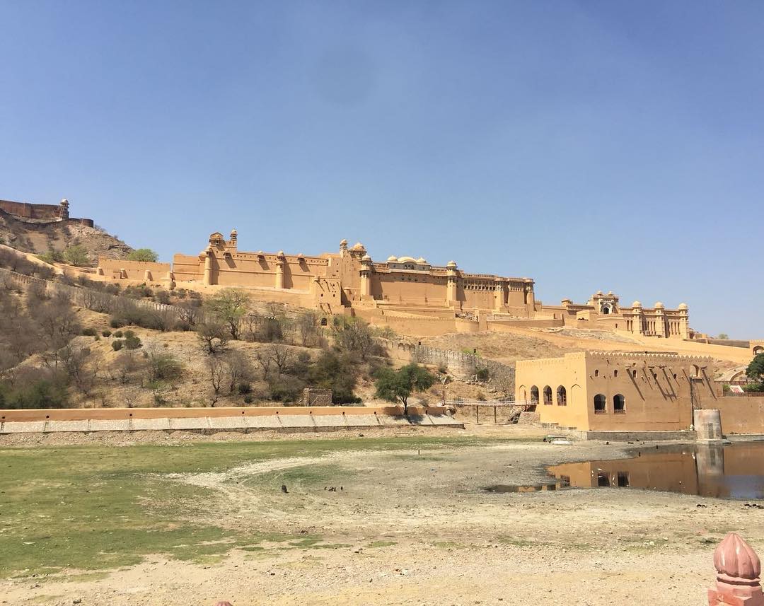 Amer Fort, a beautiful fort in Jaipur.  #jaipur #india #heritage #tour #tourist …